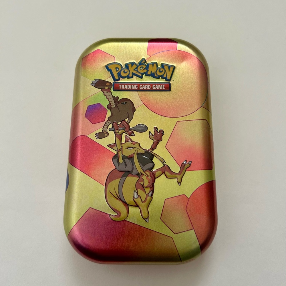 Pokemon 151 TCG Kadabra and Hitmonlee Tin